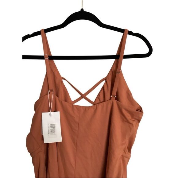 Dippin Daisys Swimsuit - Picture 2 of 8